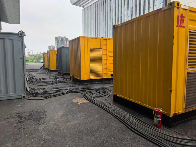 金平不同季节柴油发电机组保养有哪些注意事项?