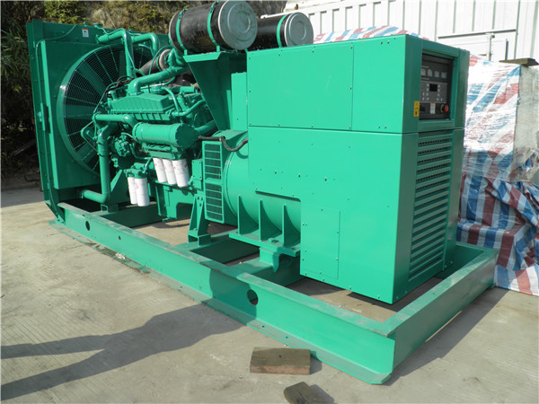 金平发电车出租-柴油发电机散热器怎样散热