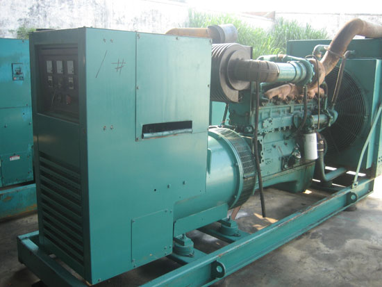 金平租赁发电机- 发电机碳刷磨损的原因是什么