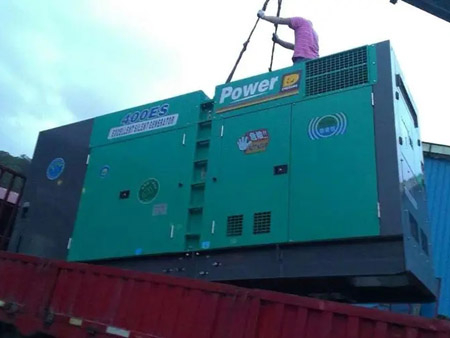 金平柴油发电机组转速不稳定时，如何对发动机进行维护？