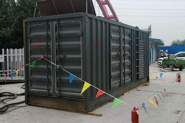 金平发电机租赁空气滤清器多久更换一次？